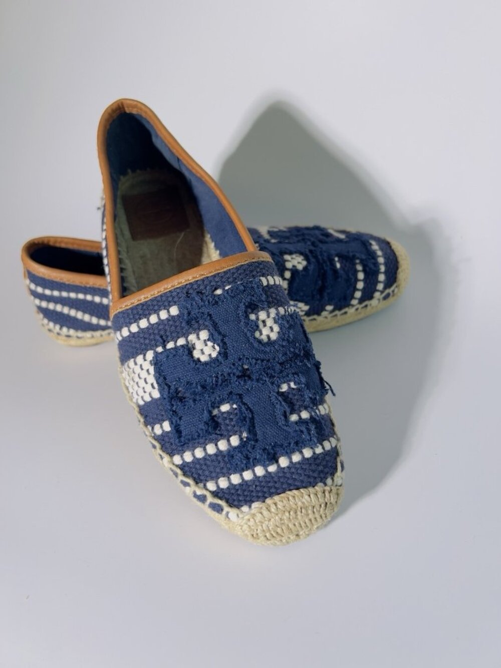 Tory Burch Ines Espadrille Flats Blue Canvas Logo Size 6 No Box - Picture 10 of 12